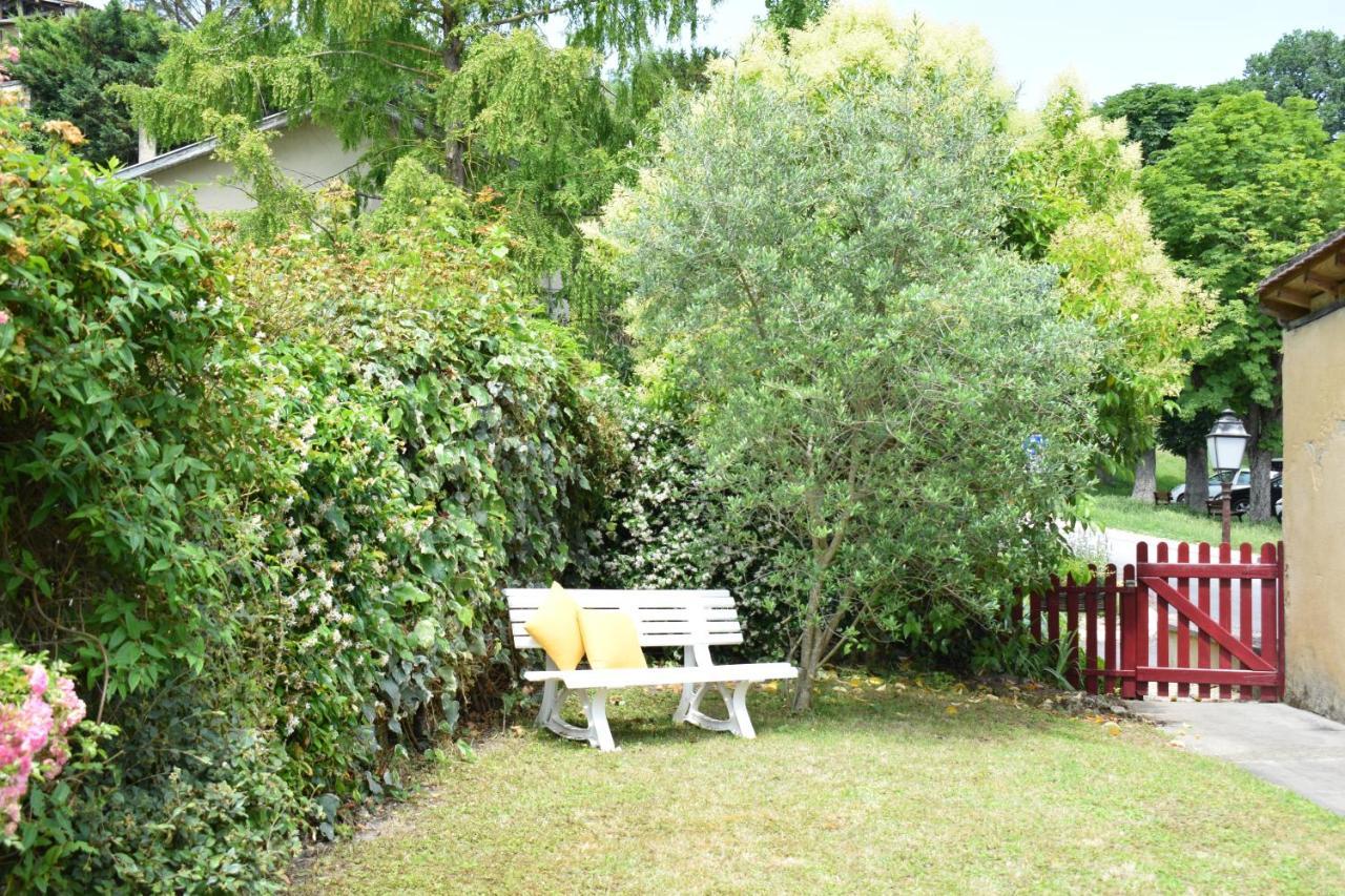 La Maison Du Tourniquet Apartment Aubeterre-sur-Dronne